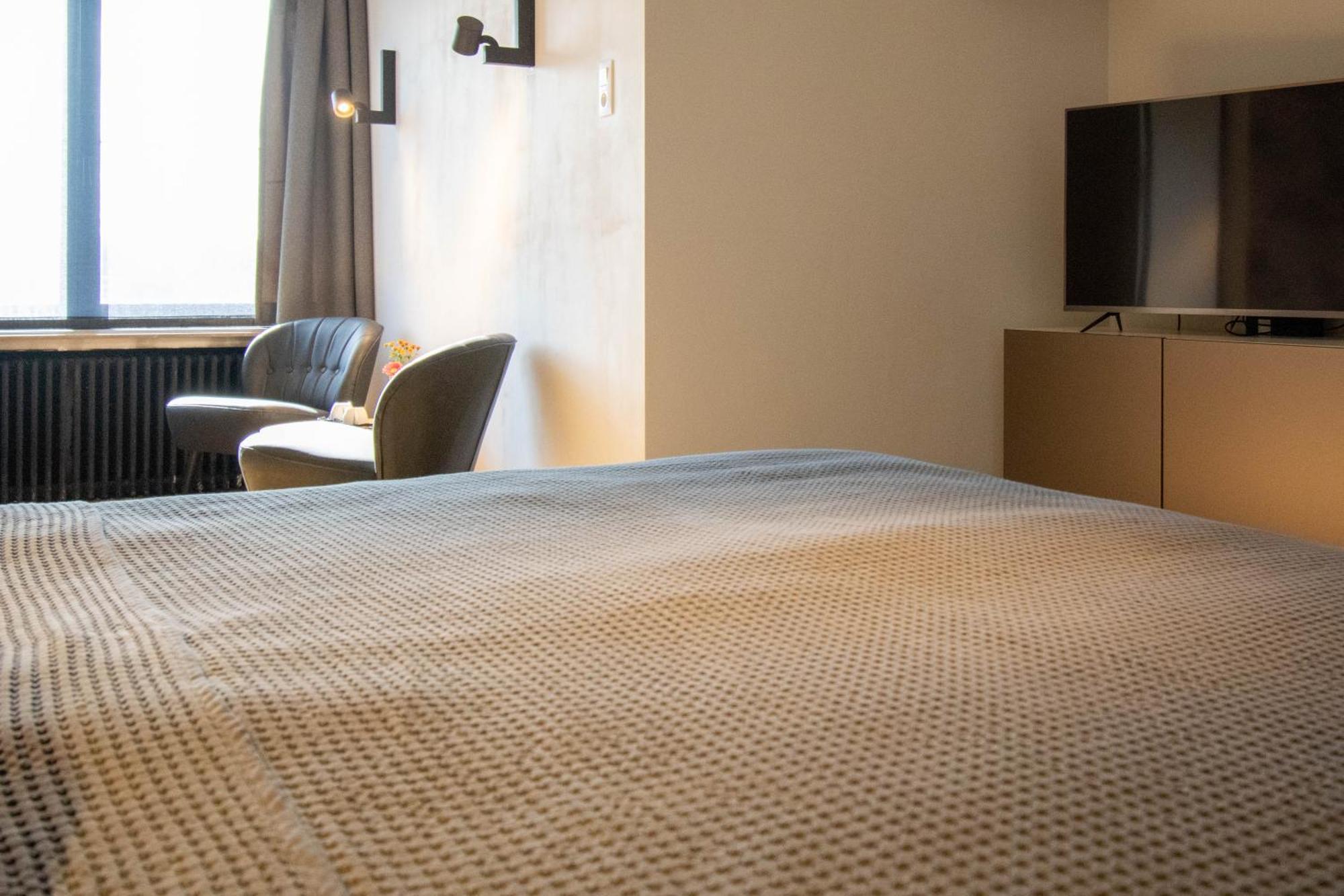 Porta Superia Boutique B&B Мехелен Номер фото